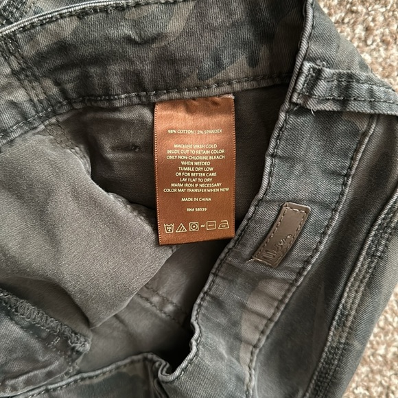 Kut from the Kloth Ankle Skinny Camo Pants - Picture 9 of 9